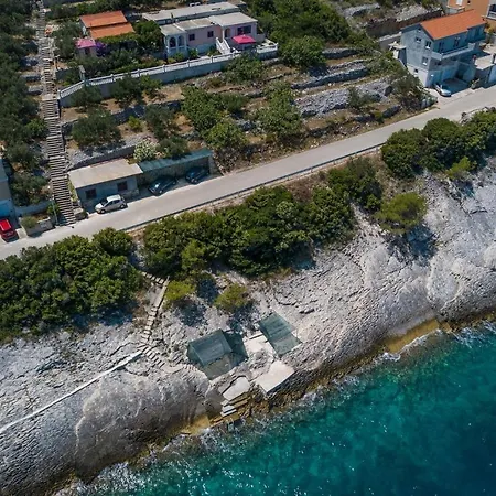 Linda Villa Prigradica