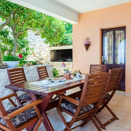 Villa Linda Prigradica